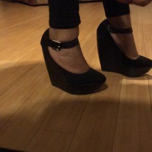 Black size 10 6in heels